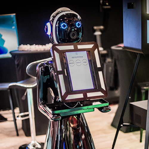 robot photo