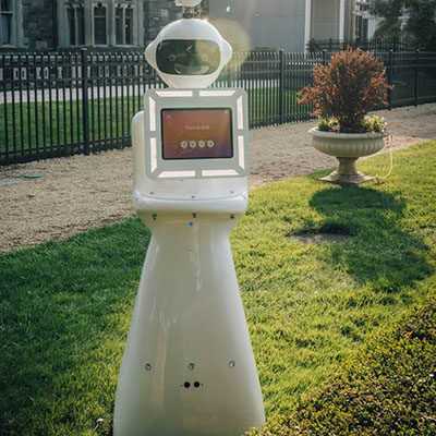 location-robot-photo
