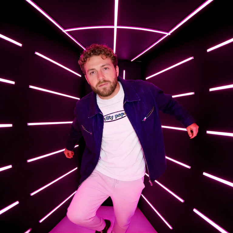 Neon Booth, animation immersive photo et vidéo